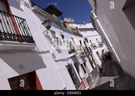 Setenil de las Bodegas blanc, village de la province de Cádiz Espagne rues étroites Banque D'Images