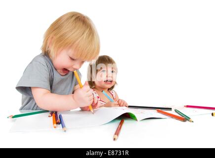 Les enfants s'inspire pencil isolé sur fond blanc. Banque D'Images