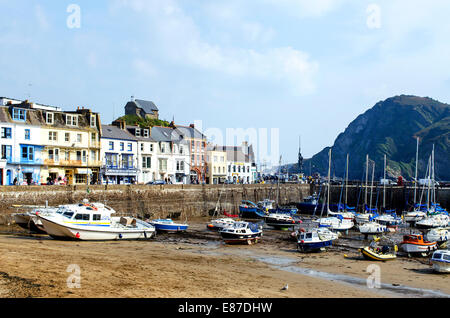 Le port à marée basse à Ilfracombe, Devon, UK Banque D'Images