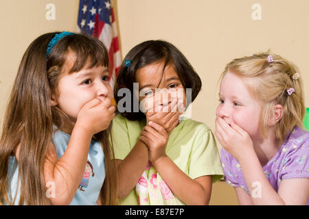 La diversité ethnique multi multi culturel multiculturel la diversité raciale des enfants s'amusant à l'interracial jouer MR © Myrleen Pearson Banque D'Images