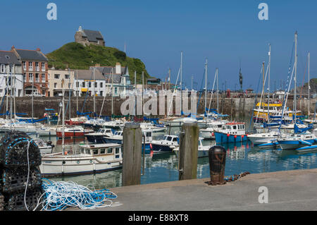 Port de Looe, Cornwall, Angleterre, Royaume-Uni, Europe Banque D'Images
