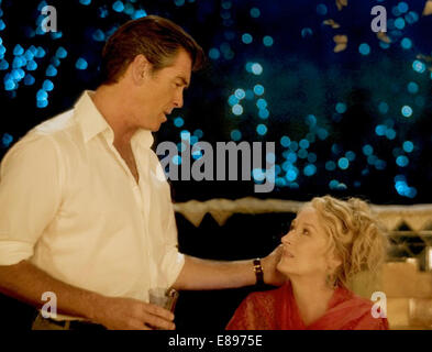 MAMMA MIA ! 2008 Universal Pictures film avec Meryl Streep et Pierce Brosnan Banque D'Images