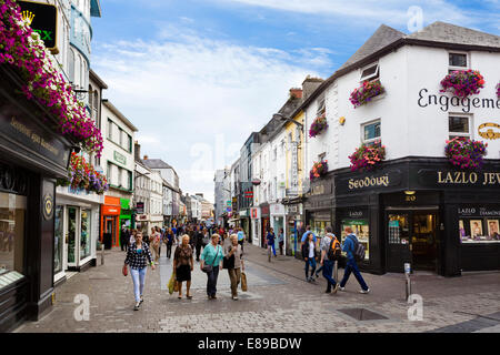 William Street dans le Quartier Latin de la ville de Galway, comté de Galway, en République d'Irlande Banque D'Images