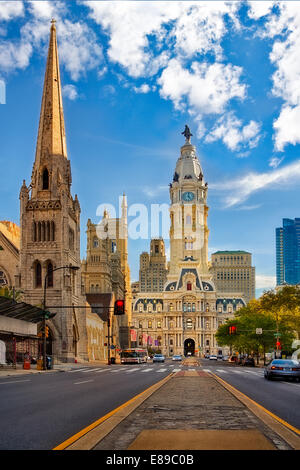 Vue extérieure de l'emblématique Philadelphia City Hall. Banque D'Images