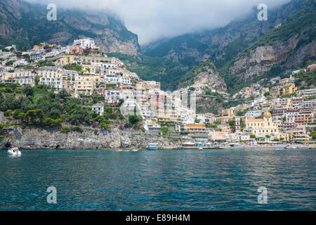 Positano sur la magnifique côte amalfitaine Banque D'Images