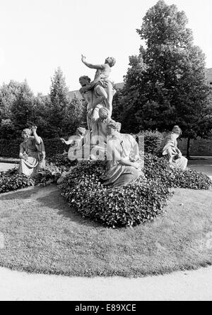 Achtziger Jahre, UNESCO Weltkulturerbe, Barockschloss, Skulpturen, Residenz und Hofgarten Wuerzburg, Principale, Bayern, Unterfranken Banque D'Images