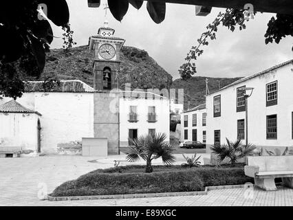 Achtziger Jahre, Kirche Am Dorfplatz, Katholische Kirche San Juan Bautista à San Juan de la Rambla, Teneriffa, Kanarische Inseln, Spanien Banque D'Images