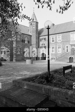 Achtziger Jahre, Innenhof der Haneburg à Leer, Allemagne Banque D'Images