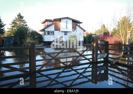 Inondations en Laleham, près de Chertsey Surrey UK 2014 Banque D'Images