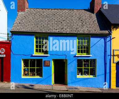 Petit magasin de poterie traditionnelle sur Green Street, Dingle, péninsule de Dingle, comté de Kerry, Irlande Banque D'Images