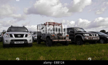 Vintage austin gypsy gypsy jeep in field Banque D'Images