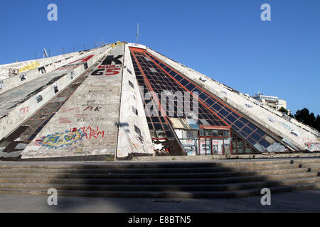 La pyramide à Tirana, Albanie. Banque D'Images