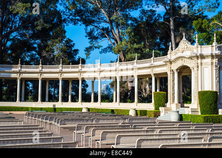 Vue de la Spreckels Organ Pavilion sur une matinée tranquille. Balboa Park, San Diego, California, United States. Banque D'Images