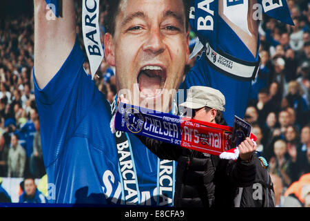 Stamford Bridge, Londres, Royaume-Uni. 5Th Oct, 2014. Fans arrivent pour le derby de Londres entre Chelsea et Arsenal à Stamford Bridge Crédit : amer ghazzal/Alamy Live News Banque D'Images