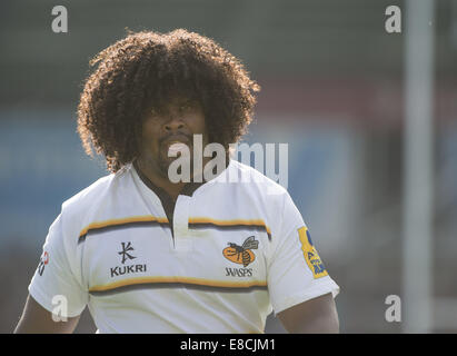 Manchester, Greater Manchester, UK. 5Th Oct, 2014. 5e septembre 2014, les guêpes flanker Ashley Johnson au cours de la Sale Sharks -V- guêpes match au stade AJ Bell : Crédit : Steve Flynn/ZUMA/Alamy Fil Live News Banque D'Images