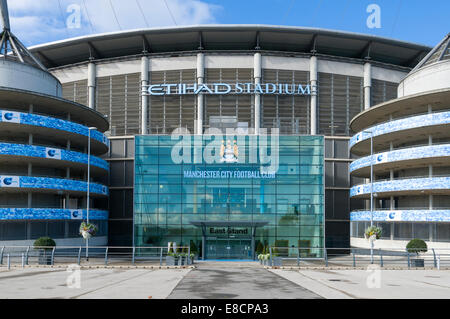 City of Manchester Stadium (stade Etihad), tribune est entrée, Clayton, Manchester, Angleterre, Royaume-Uni. Banque D'Images