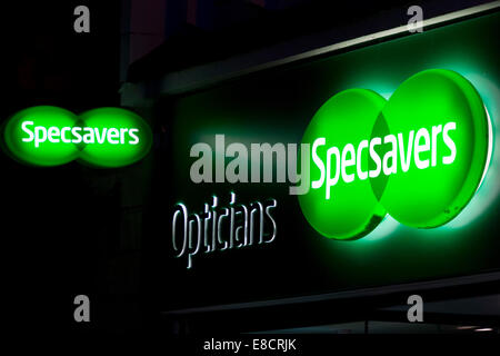 Opticiens Specsavers boutique sign/logo. Banque D'Images