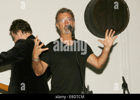 L'ancien patron de l'équipe F1 et BBC pundit Eddie Jordan participe à un dîner de célébration au cours de l'exécution du Beaujolais en France et joue sur la Banque D'Images