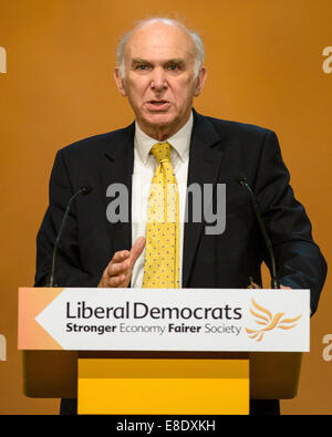 Vince Cable, Ministre des affaires, de l'Innovation et compétences parle lors de la Conférence d'automne libéral démocrate le 06/10/2014 à Scottish Exhibition and Conference Centre, Glasgow. . Banque D'Images