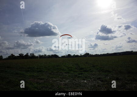 Planeur dans les nuages Banque D'Images