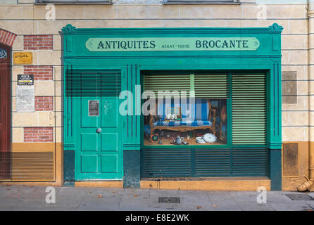 French antique shop peint sur mur, Nantes, France Banque D'Images