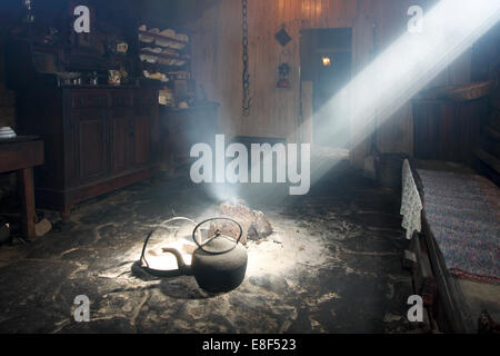 Intérieur d'un Blackhouse, Arnol, Lewis, Hébrides extérieures, en Écosse, en 2009. Banque D'Images