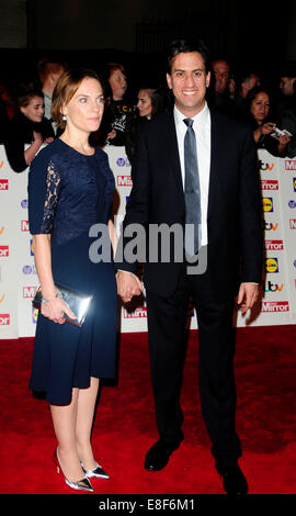 Londres, Royaume-Uni. 6 octobre, 2014. Edward Milibaand ; Justine Thornton assister à la fierté de la Grande-Bretagne du Daily Mirror AWARDS 2014 à l'hôtel Grosvenor House de Londres. Lundi 6 octobre 2014. Crédit : Peter Phillips/Alamy Live News Banque D'Images