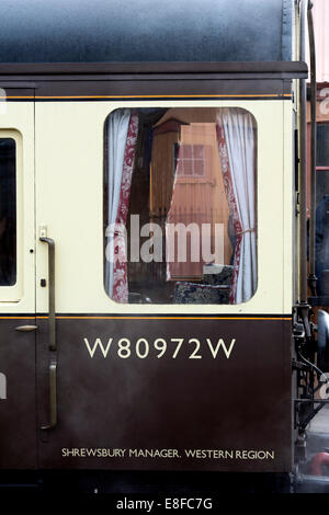 GWR préservé sur un wagon de chemin de fer de la vallée de la Severn, Kidderminster, Worcestershire, Royaume-Uni Banque D'Images