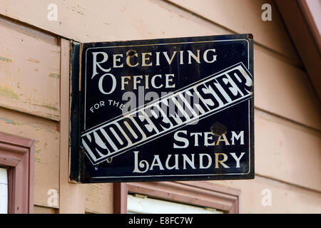 Ancienne plaque emaillée sur Kidderminster, Severn Valley Railway, Worcestershire, Royaume-Uni Banque D'Images