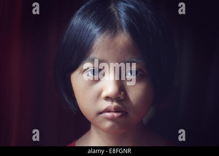 Portrait rapproché d'une jeune fille pré-adolescent Banque D'Images