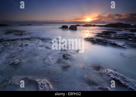 La Finlande, Pirkanmaa, Tampere, lever de soleil sur l'océan Banque D'Images