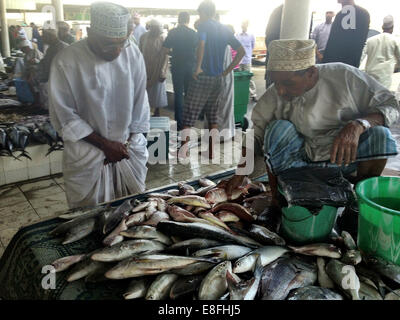 Oman, Muscat, donnant sur le marché aux poissons Banque D'Images