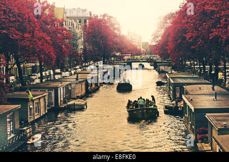 La Hollande, Amsterdam, Houseboats sur canal Banque D'Images