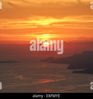 Paysage côtier au coucher du soleil, Cassis, Bouches-du-Rhône, Provence-Alpes-Côte d'Azur, France Banque D'Images