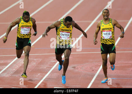 Clean Sweep pour la Jamaïque ! Rasheed Dwyer (JAM) remporte la médaille d'or. Warren Weir(JAM) Médaille d'argent et Jason Livermore (JAM) Bronze Banque D'Images