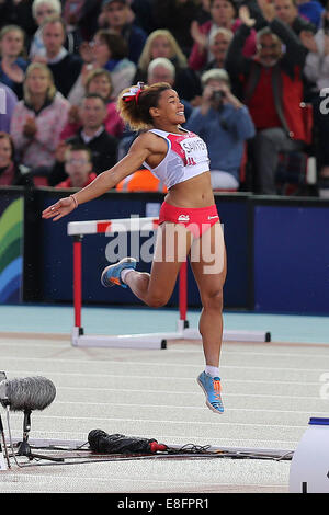 Jazmin Saywer (Fra) remporte la médaille d'argent avec sa dernière hausse de 6.54m - Femmes Saut en finale. Athlétisme - Hampden Park - Glas Banque D'Images