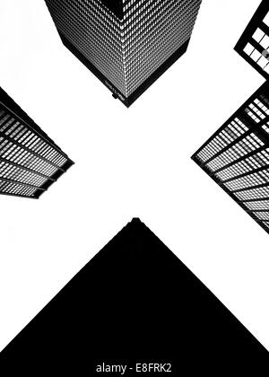 USA, l'État de New York, New York City, à la recherche jusqu'au bureau gratte-ciel Banque D'Images