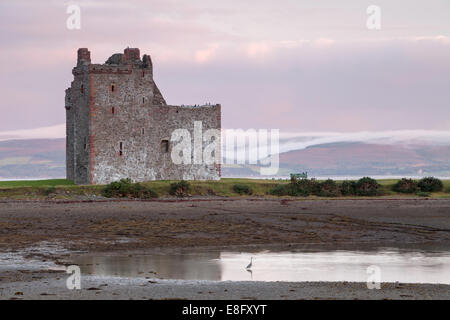 Le Château de Lochranza tôt le matin, l'île d'Arran, Ecosse Banque D'Images