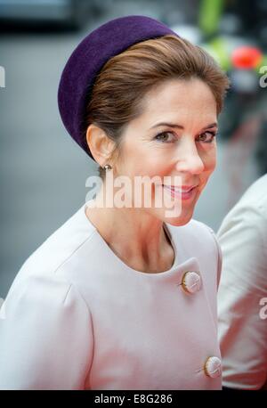 Copenhague, Danemark. Oct 7, 2014. La princesse Mary du Danemark assiste à l'ouverture du Parlement européen à Copenhague, Danemark, 7 octobre 2014. Photo : Patrick van Katwijk/Pays-Bas ET LA FRANCE AU SERVICE DE FIL/dpa/Alamy Live News Banque D'Images