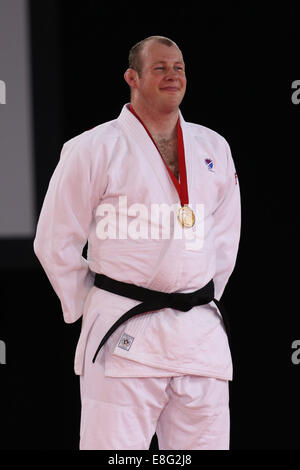 Cérémonie de remise des médailles. Christopher Sherrington (SCO) Médaille d'or Judo - -100kg Final - SECC Glasgow - Écosse, Royaume-Uni - 260714 - Glasgow Banque D'Images