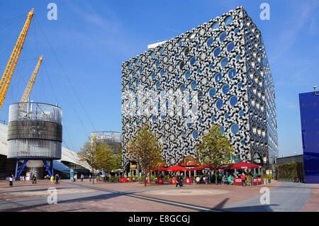 Ravensbourne University immeuble de Londres à North Greenwich, Londres Angleterre Royaume-Uni Banque D'Images