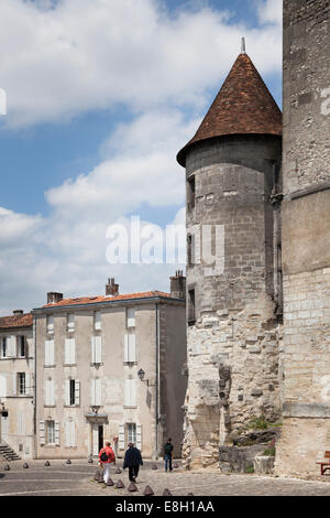 Le Château des Valois Cognac en France Banque D'Images