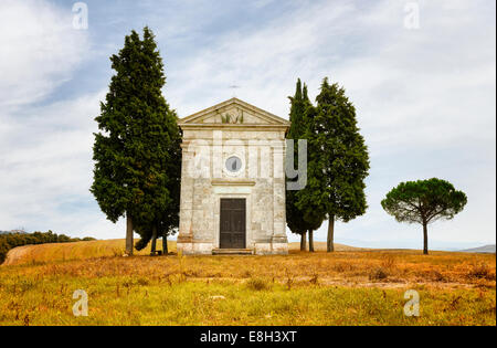 Capella Di Vitaleta, dans la campagne entre San Quirico et Pienza dans le Val d' Orcia Toscane Banque D'Images