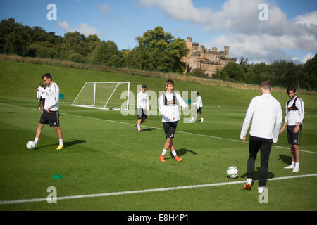 Formation joueurs Celtic FC à leurs installations, à l'extérieur de Lennoxtown Glasgow, Ecosse Banque D'Images