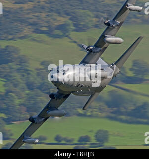 MC-130H Combat Talon bas niveau USAFE battant la formation au Pays de Galles Banque D'Images