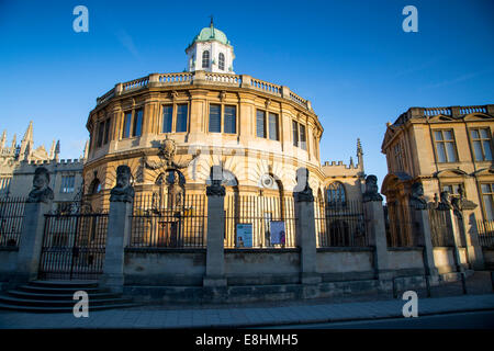 Le Sheldonian Theatre - conçu par Christopher Wren, construit 1664-1668, Oxford, Oxfordshire, Angleterre Banque D'Images