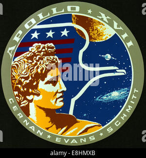 Apollo 17, la dernière mission du programme Apollo de la NASA, a utilisé la fusée Saturn V et le véhicule mobile lunaire pour débarquer des astronautes sur la Lune, complétant la dernière mission d'exploration lunaire avec équipage et contribuant aux sciences, à l'ingénierie et à la technologie spatiales. Banque D'Images