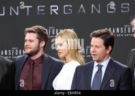 Mark Wahlberg, Jack Lea Polonski, Nicola Peltz pour premiere de 'Transformers : l'âge d'Extinction' le 29 juin 2014 à Berlin, Allemagne Banque D'Images