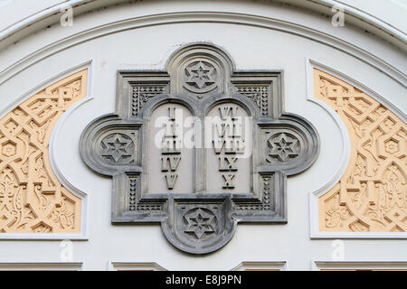 Les 10 commandements. Synagogue Espagnole. Prague. Banque D'Images