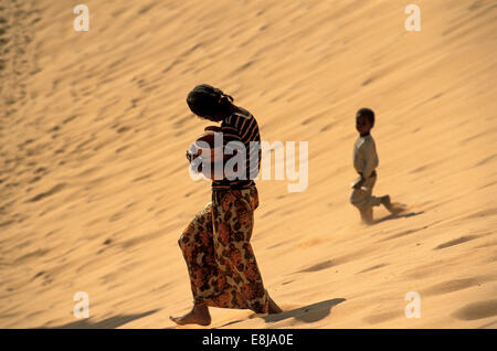 La population touareg de Timimoun en Algérie. Banque D'Images